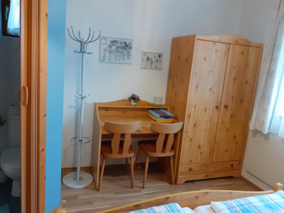 Obstbau Und Gaestezimmer Stani 绍萨尔地区基策克 外观 照片